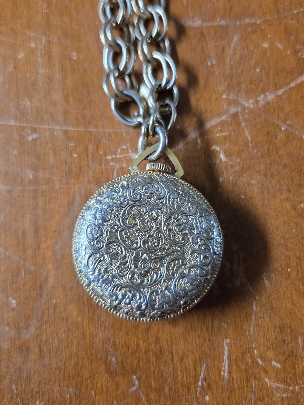 Vintage Sarah Coventry Ladies Pocket Watch DOESN'T WORK, FOR PARTS 18.5in - Picture 4 of 8